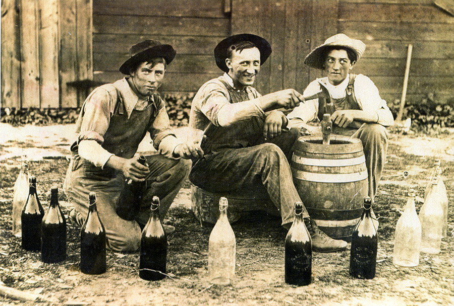 Oderbolz Brewery workers.